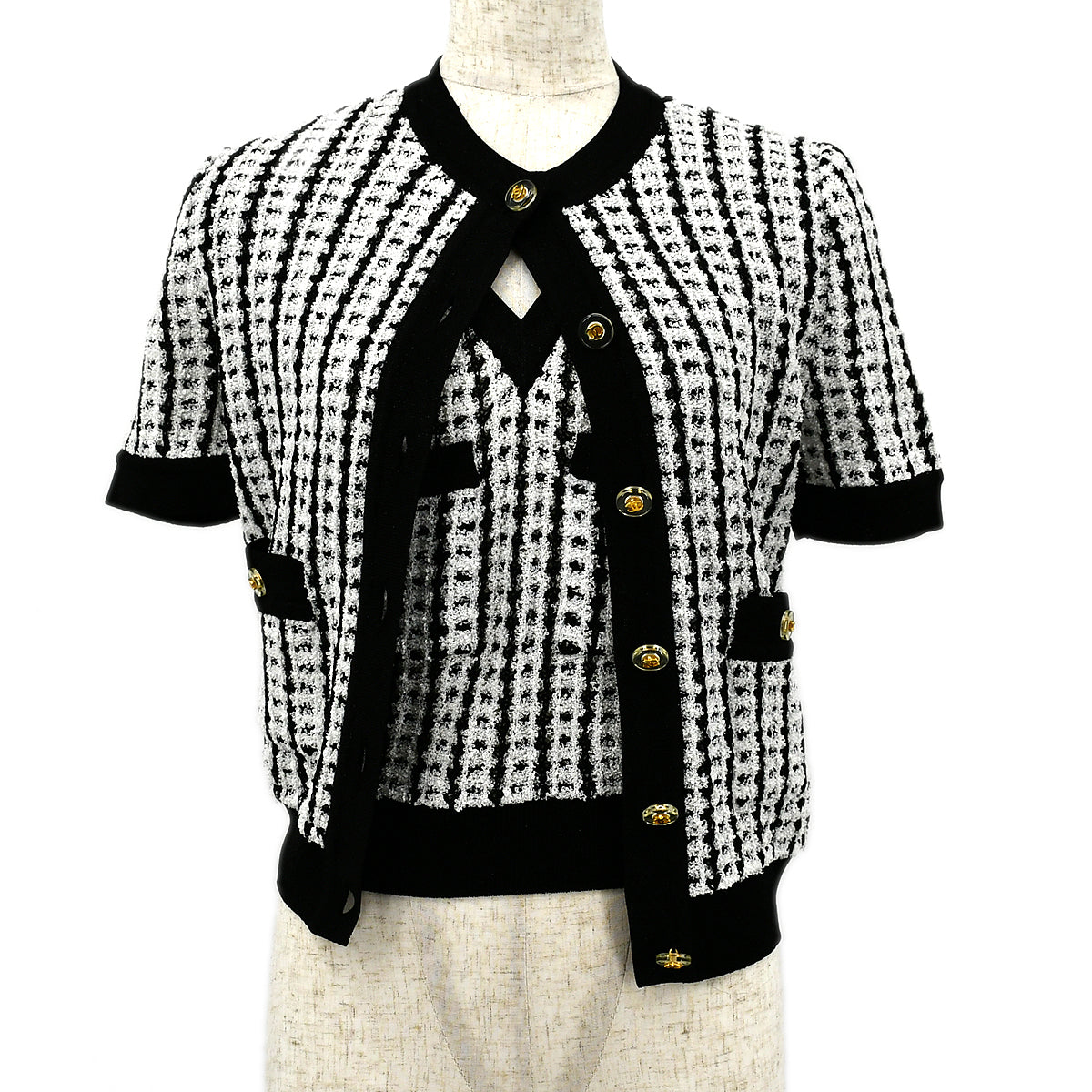 Luxury Chanel 1997 Spring tweed knitted top and cardigan #38