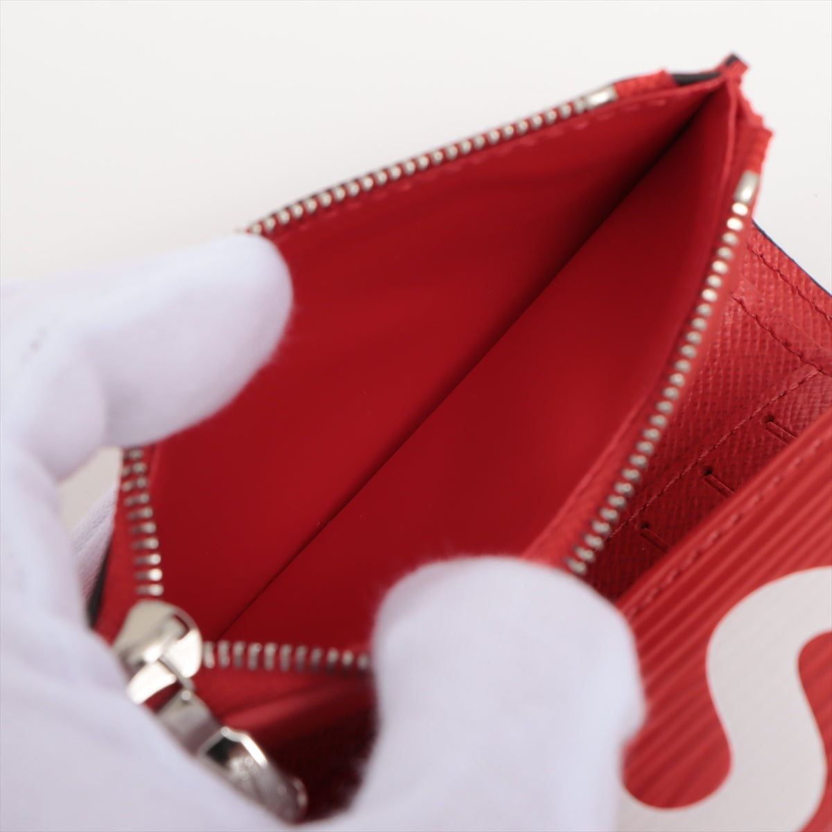 Louis Vuitton x Spring Epi Chain Compact Wallet M67755 Leather x Metal Compact Wallet Red SN2127