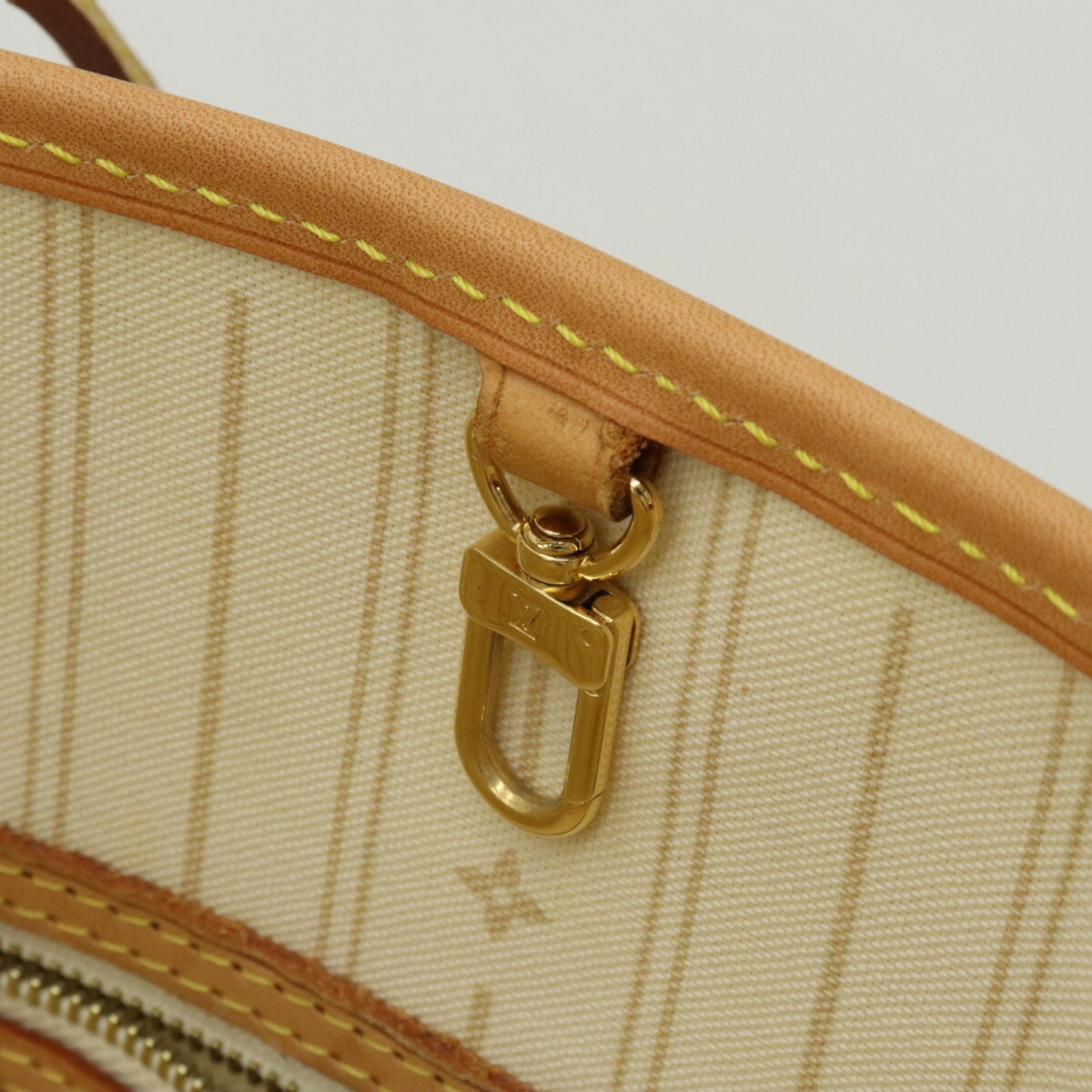 Louis Vuitton Neverfull Pm  Canvas Tote Bag ()