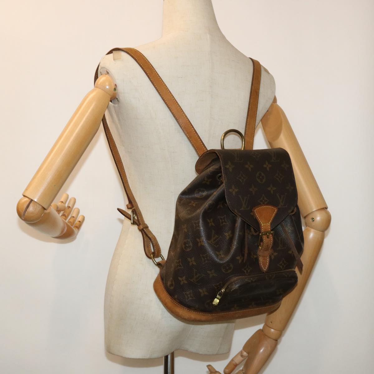 LOUIS VUITTON Monogram Montsouris MM Backpack M51136 LV 50923