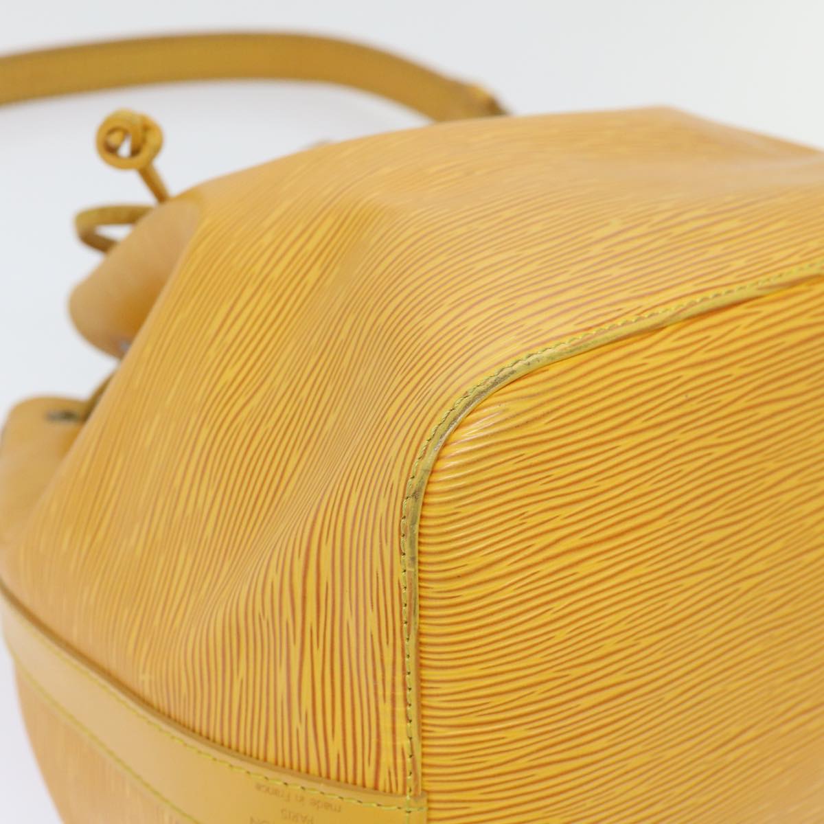 LOUIS VUITTON Epi Petit Noe Shoulder Bag Tassili Yellow M44109 LV 50978