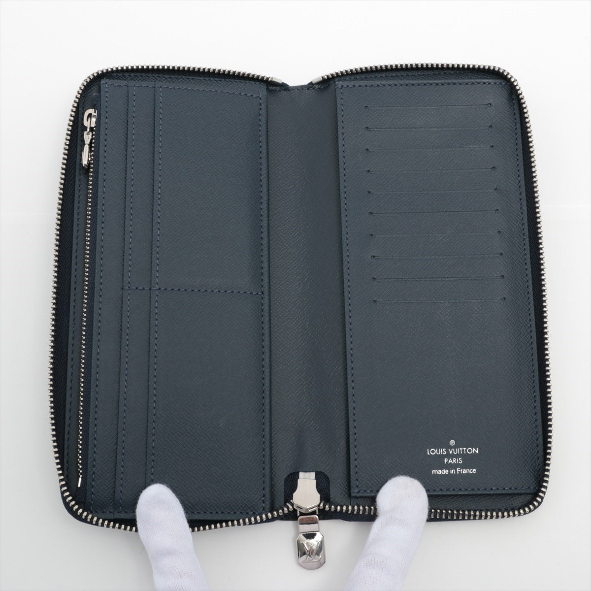 Louis Vuitton Taiga Zippy Vertical M30510 Navy Wallet