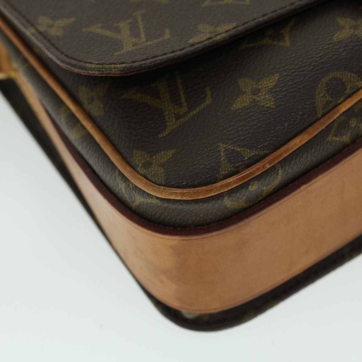 LOUIS VUITTON Monogram Cartouchiere MM Shoulder Bag M51253 LV 51166