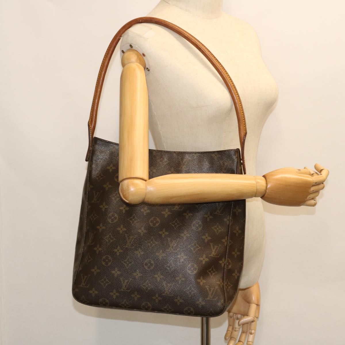 LOUIS VUITTON Monogram Looping GM Shoulder Bag M51145 LV 51240