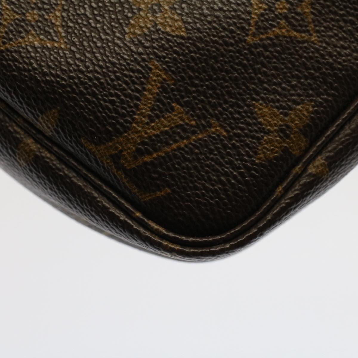 LOUIS VUITTON Monogram Pochette Accessoires Pouch M51980 LV 52159