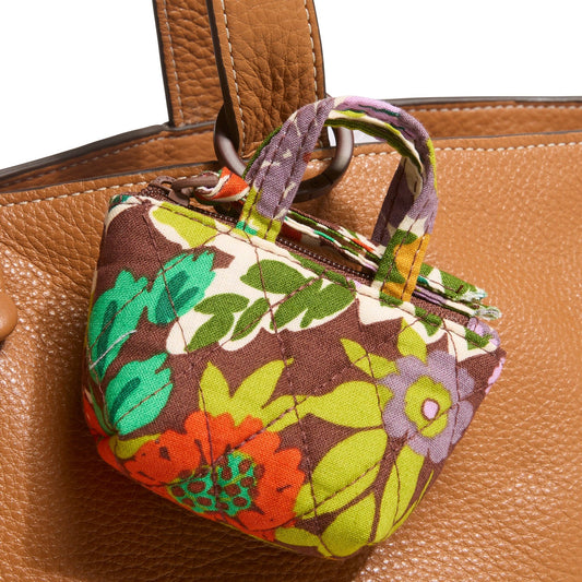 Outlet Essential Tote Bag Charm