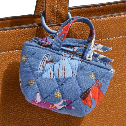 Outlet Essential Tote Bag Charm