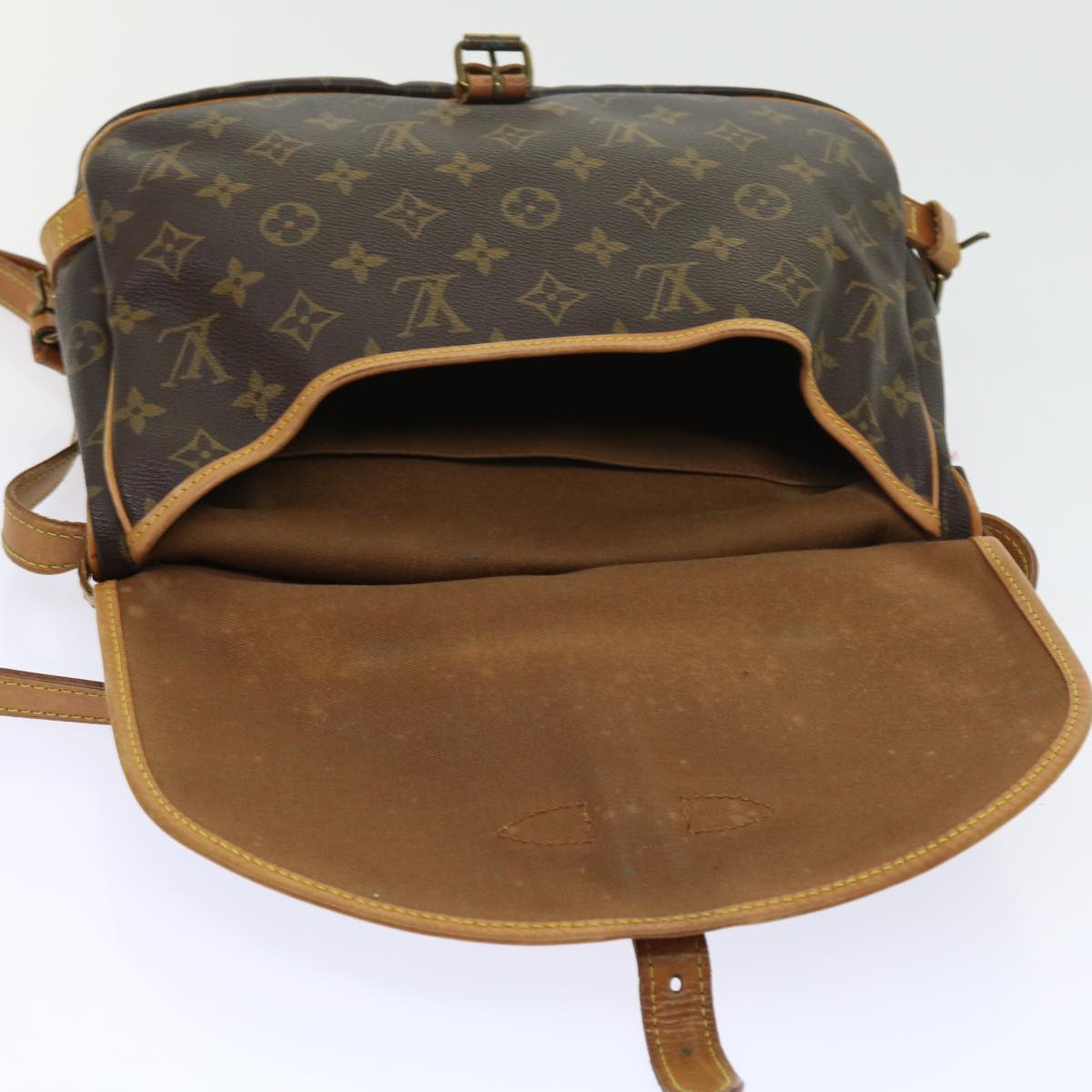 LOUIS VUITTON Monogram Saumur 30 Shoulder Bag M42256 LV 52649