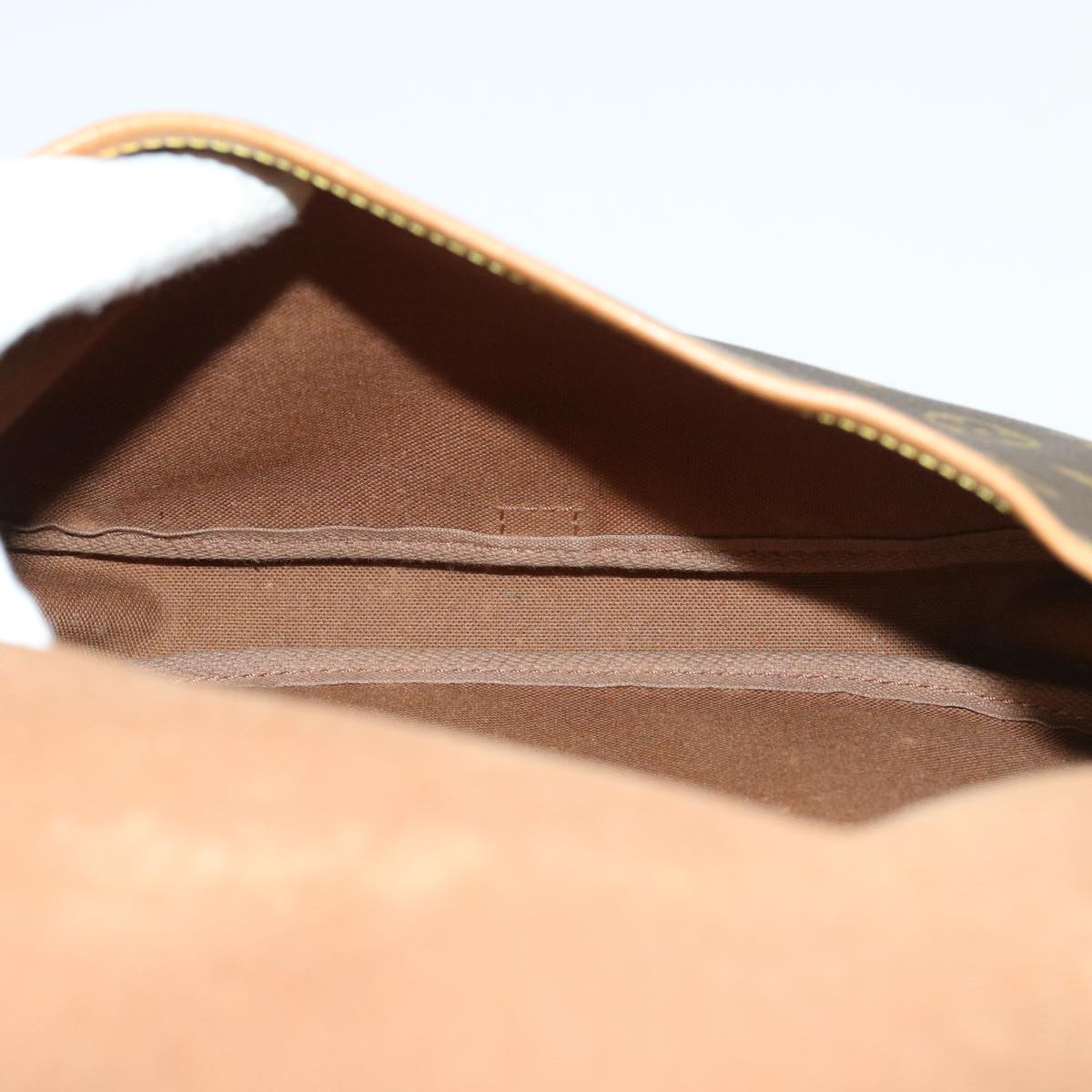 LOUIS VUITTON Monogram Saumur 30 Shoulder Bag M42256 LV 52649