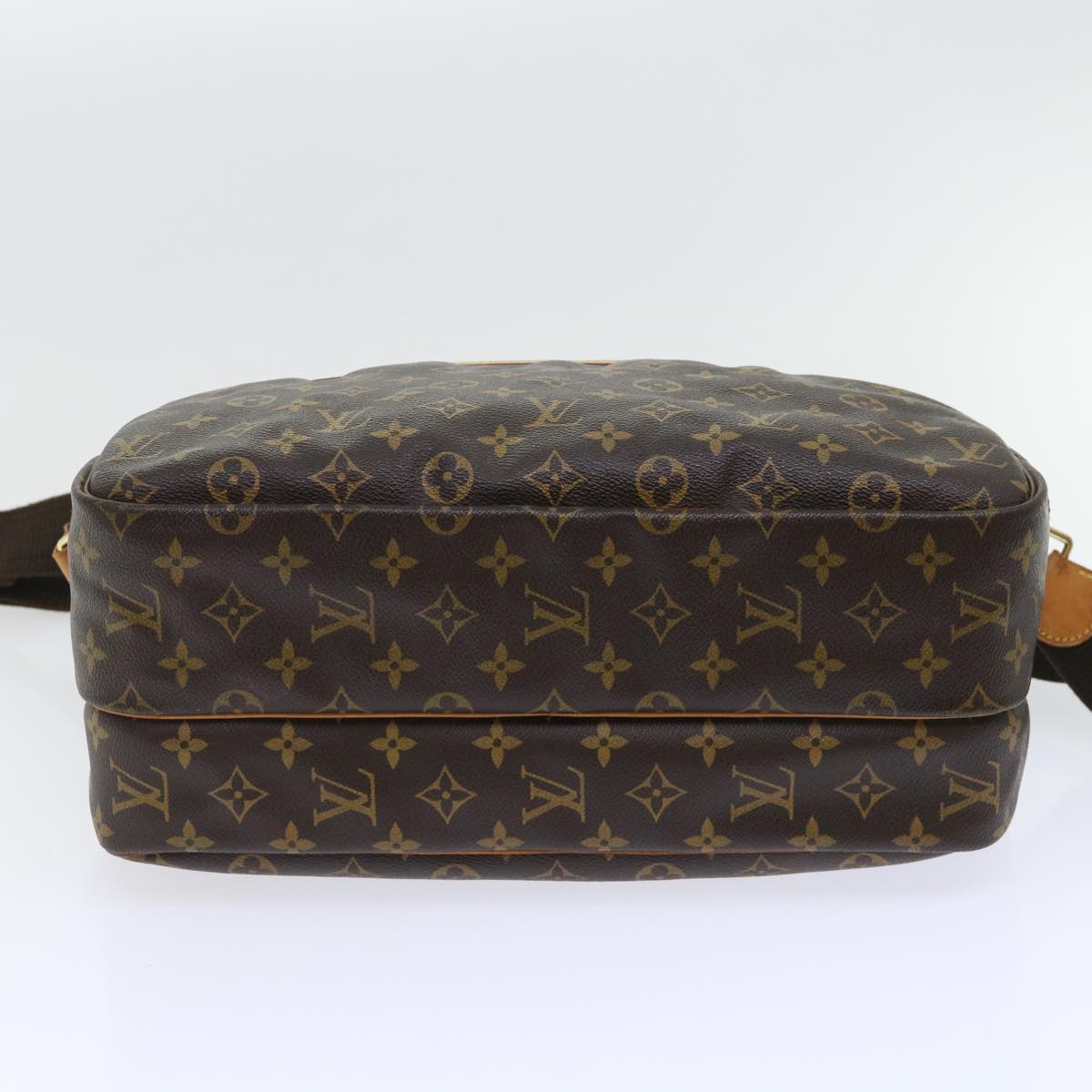 LOUIS VUITTON Monogram Reporter GM Shoulder Bag M45252 LV 52797