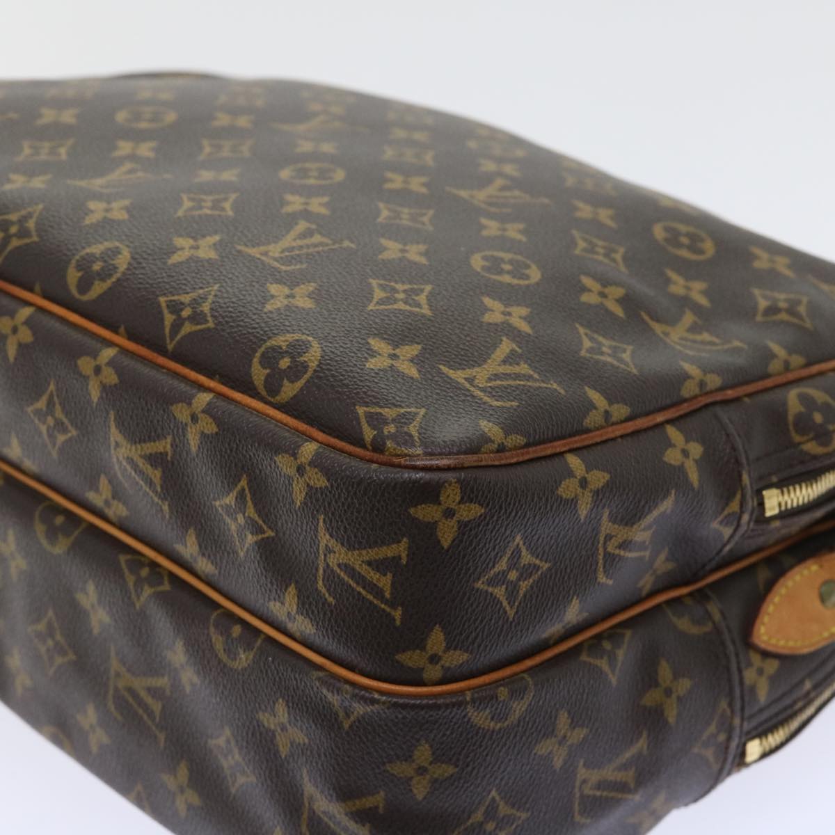 LOUIS VUITTON Monogram Reporter GM Shoulder Bag M45252 LV 52797