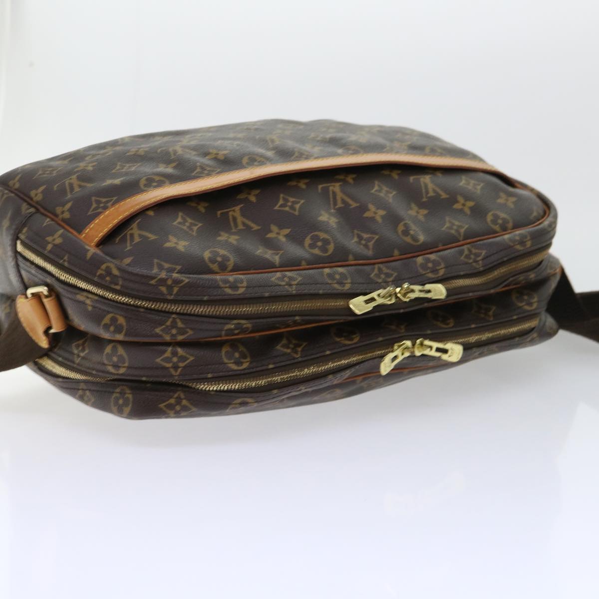 LOUIS VUITTON Monogram Reporter GM Shoulder Bag M45252 LV 52797