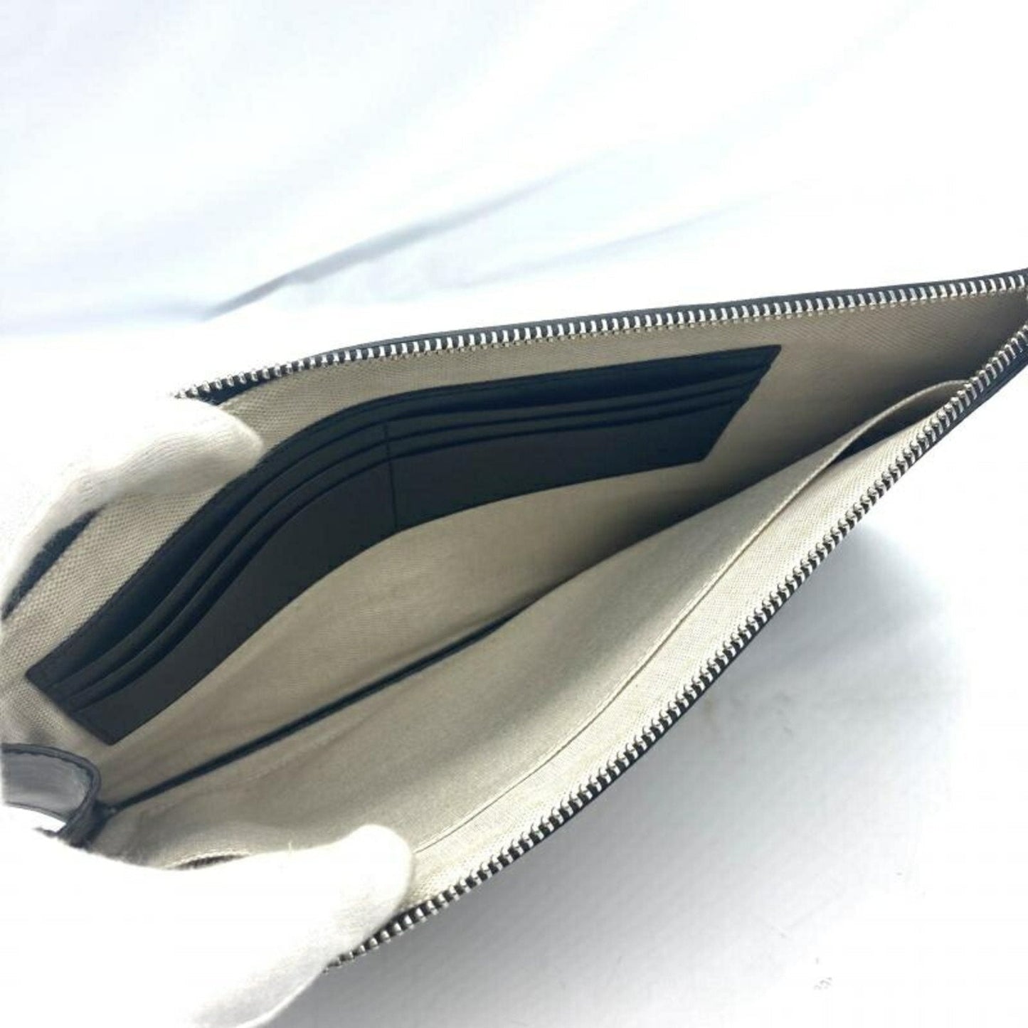 Gucci  Canvas Clutch Bag ()