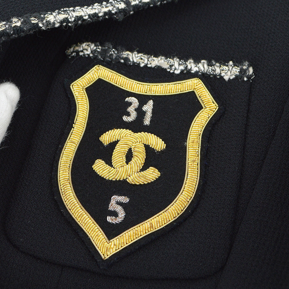 Luxury Chanel 2005 Cruise logo-embroidered wool blazer #38