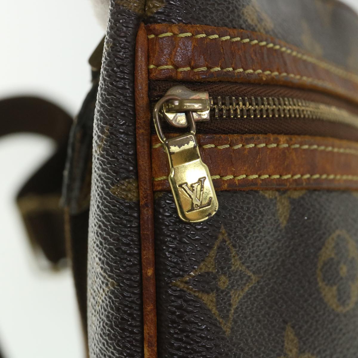 LOUIS VUITTON Monogram Pochette Bosphore Shoulder Bag M40044 LV 53304