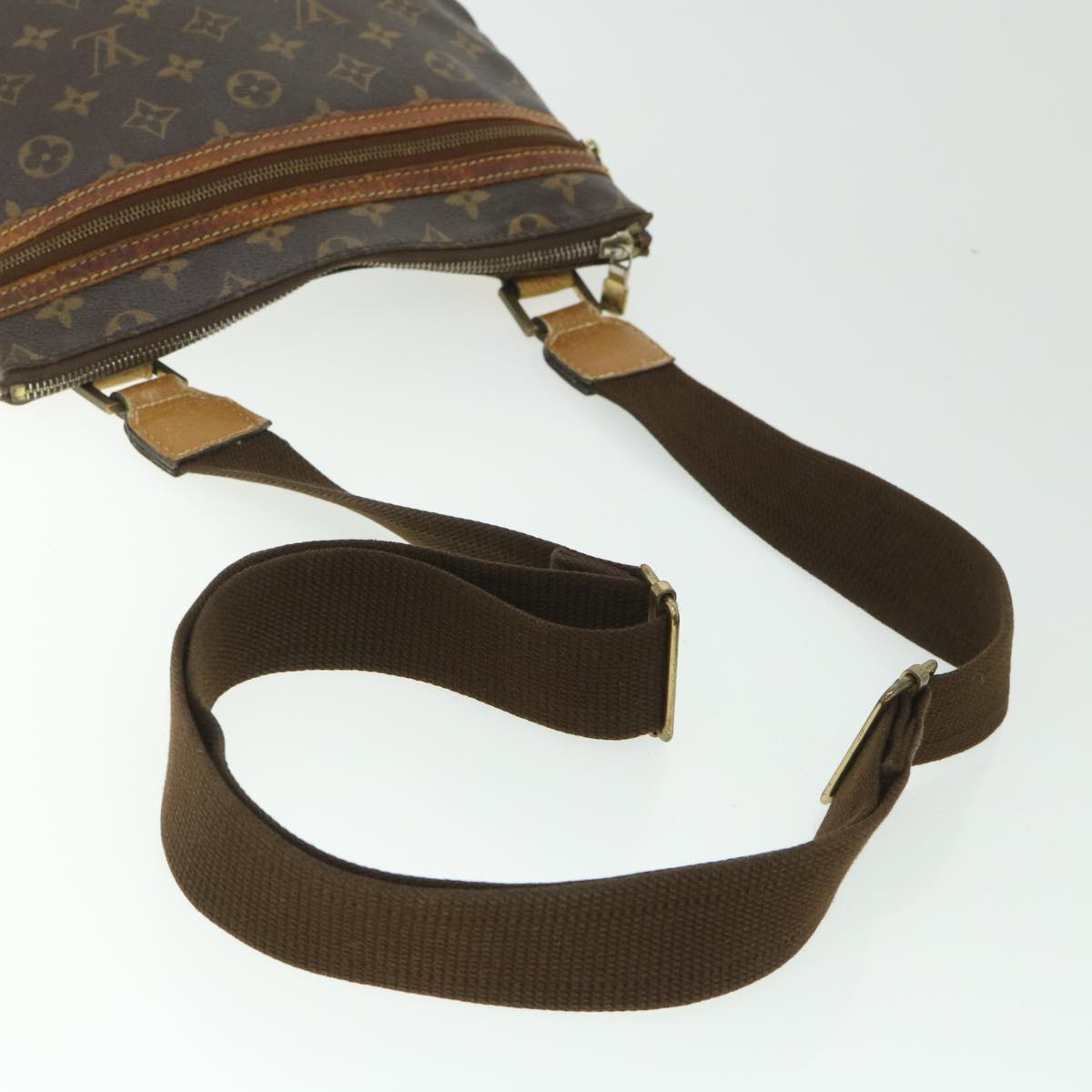 LOUIS VUITTON Monogram Pochette Bosphore Shoulder Bag M40044 LV 53304