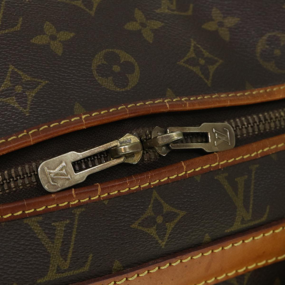 LOUIS VUITTON Monogram Sac Demi Souple 45 Pet Carry LV 53854