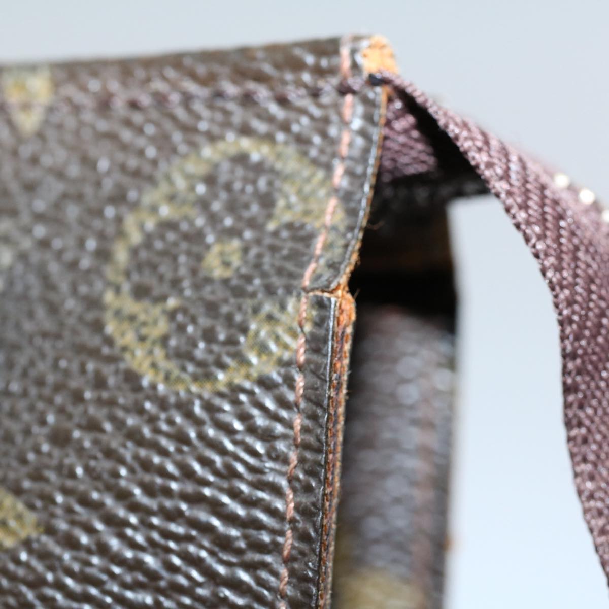 LOUIS VUITTON Monogram Poche Toilette 26 Pouch M47542 LV 53883