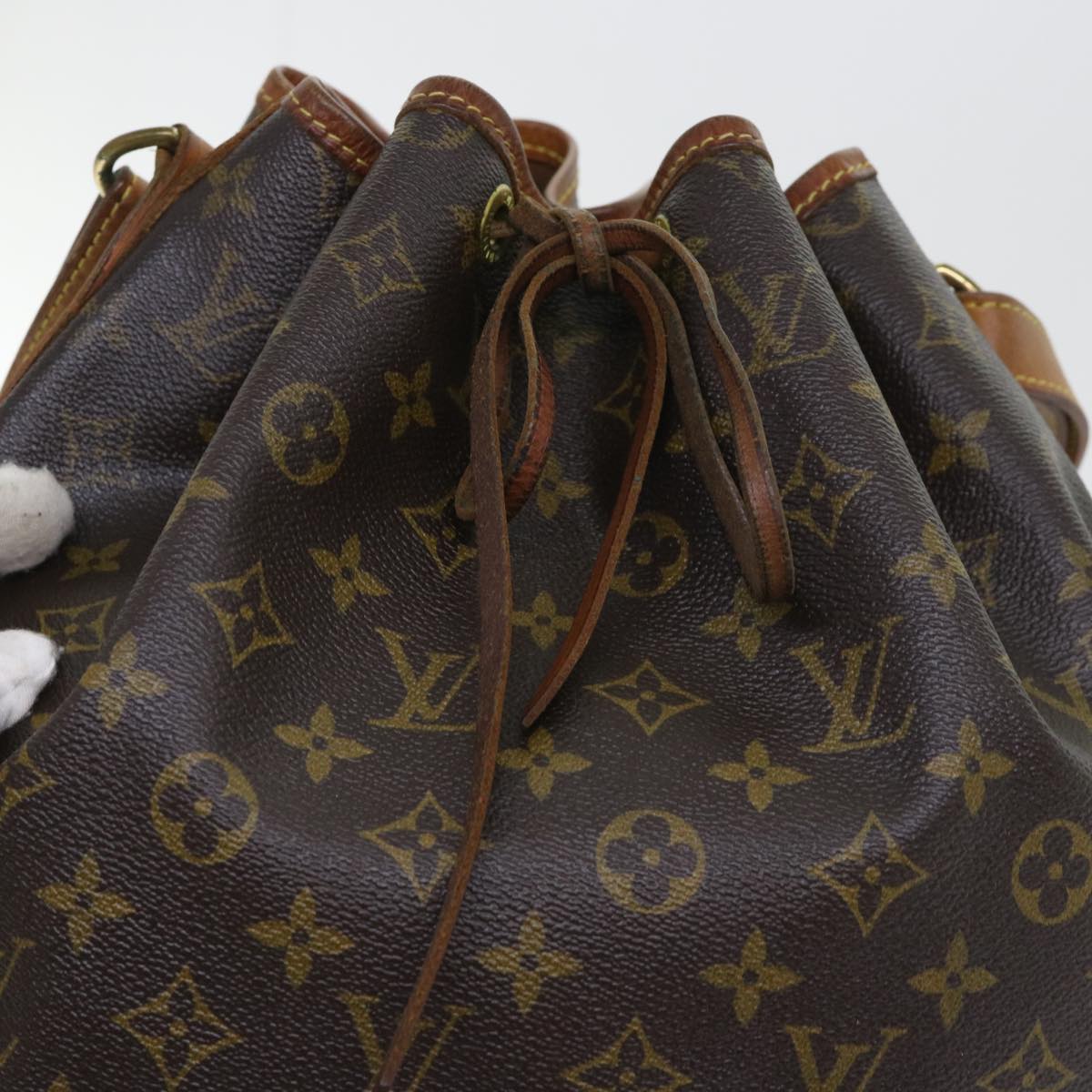 LOUIS VUITTON Monogram Noe Shoulder Bag M42224 LV 53932