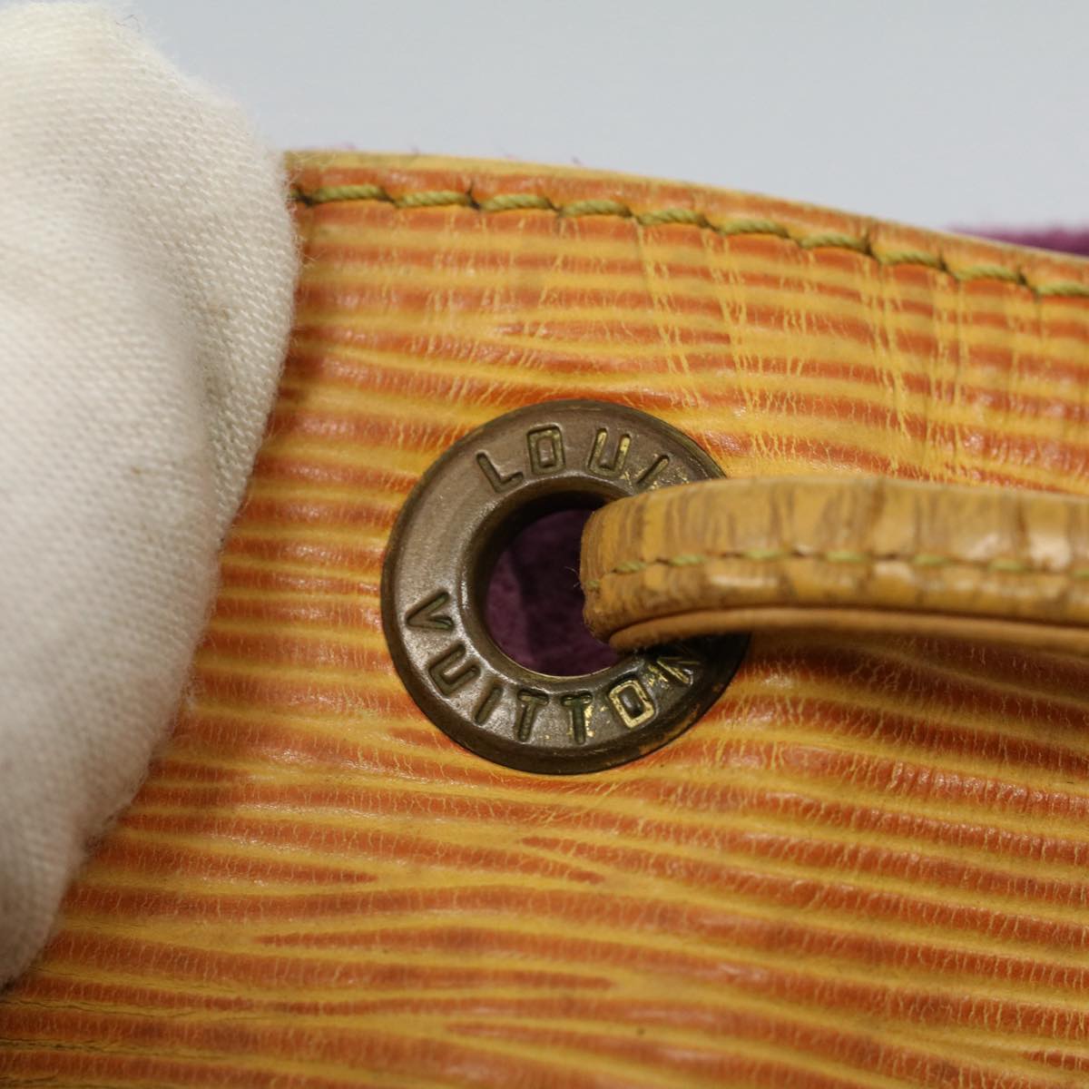 LOUIS VUITTON Epi Petit Noe Shoulder Bag Tassili Yellow M44109 LV 53985