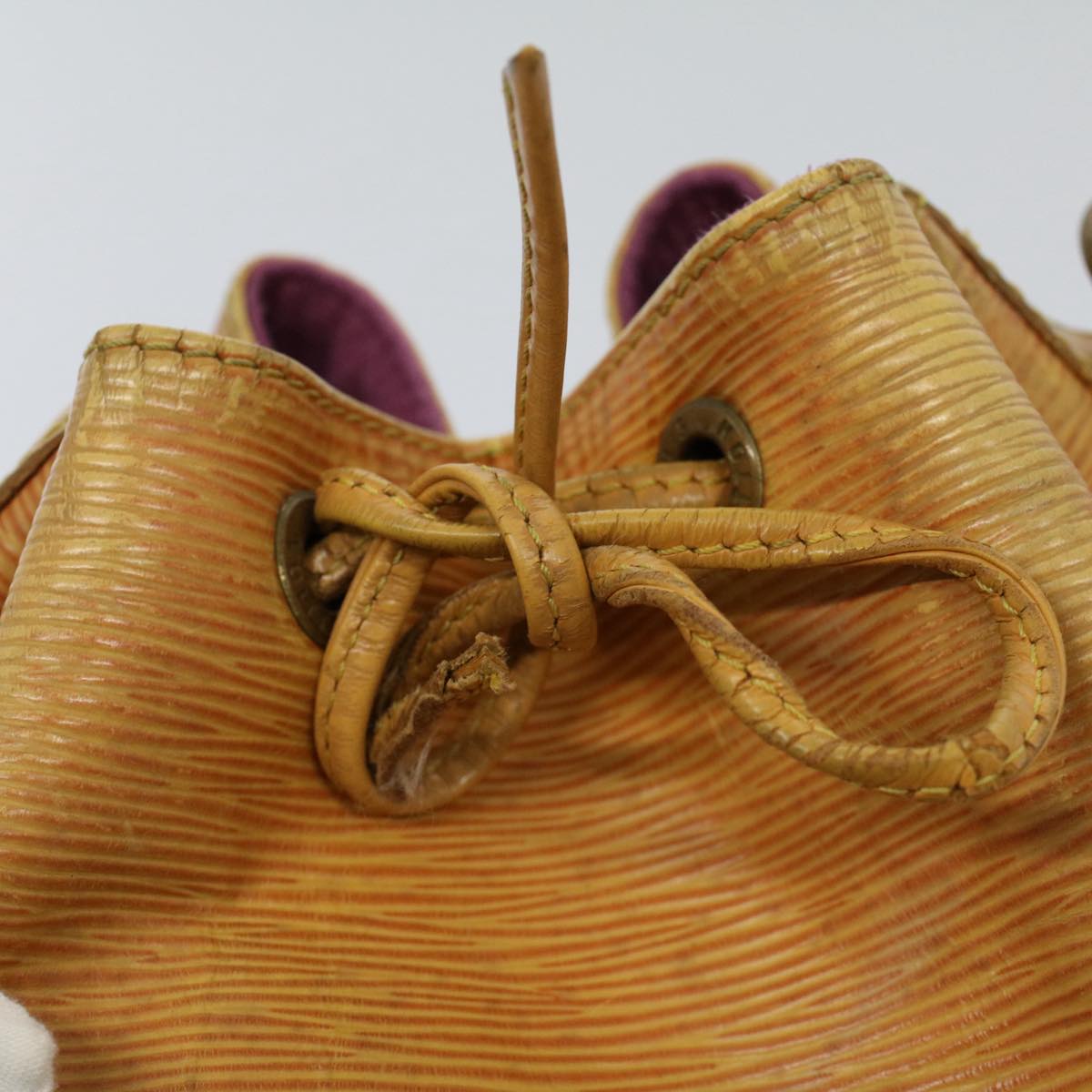 LOUIS VUITTON Epi Petit Noe Shoulder Bag Tassili Yellow M44109 LV 53985