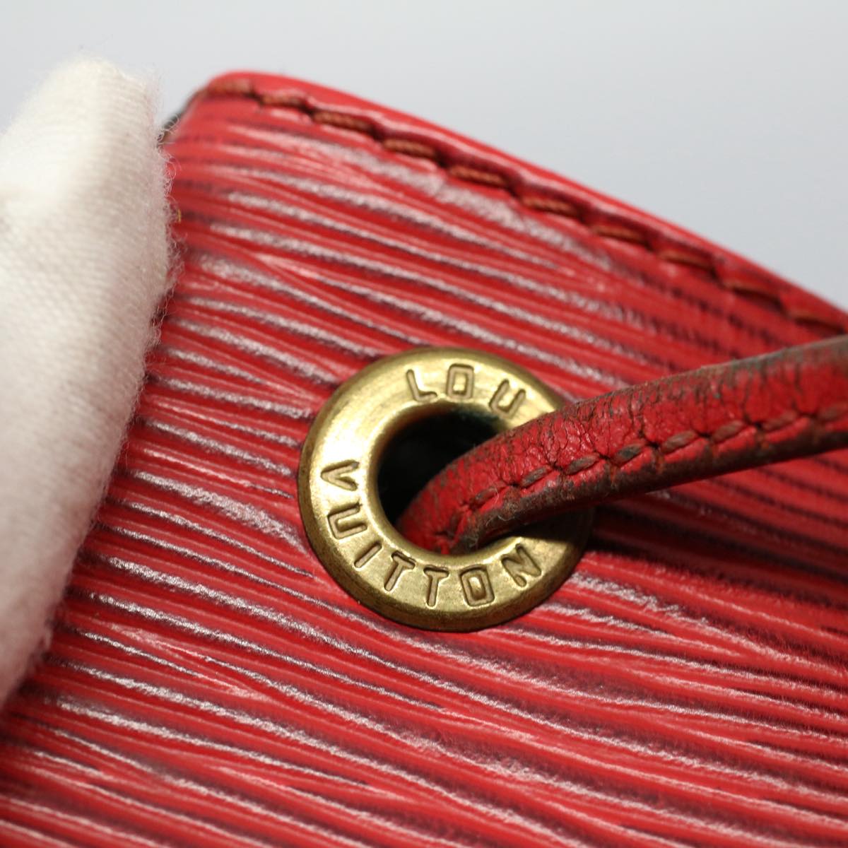 LOUIS VUITTON Epi Petit Noe Shoulder Bag Red M44107 LV 53986