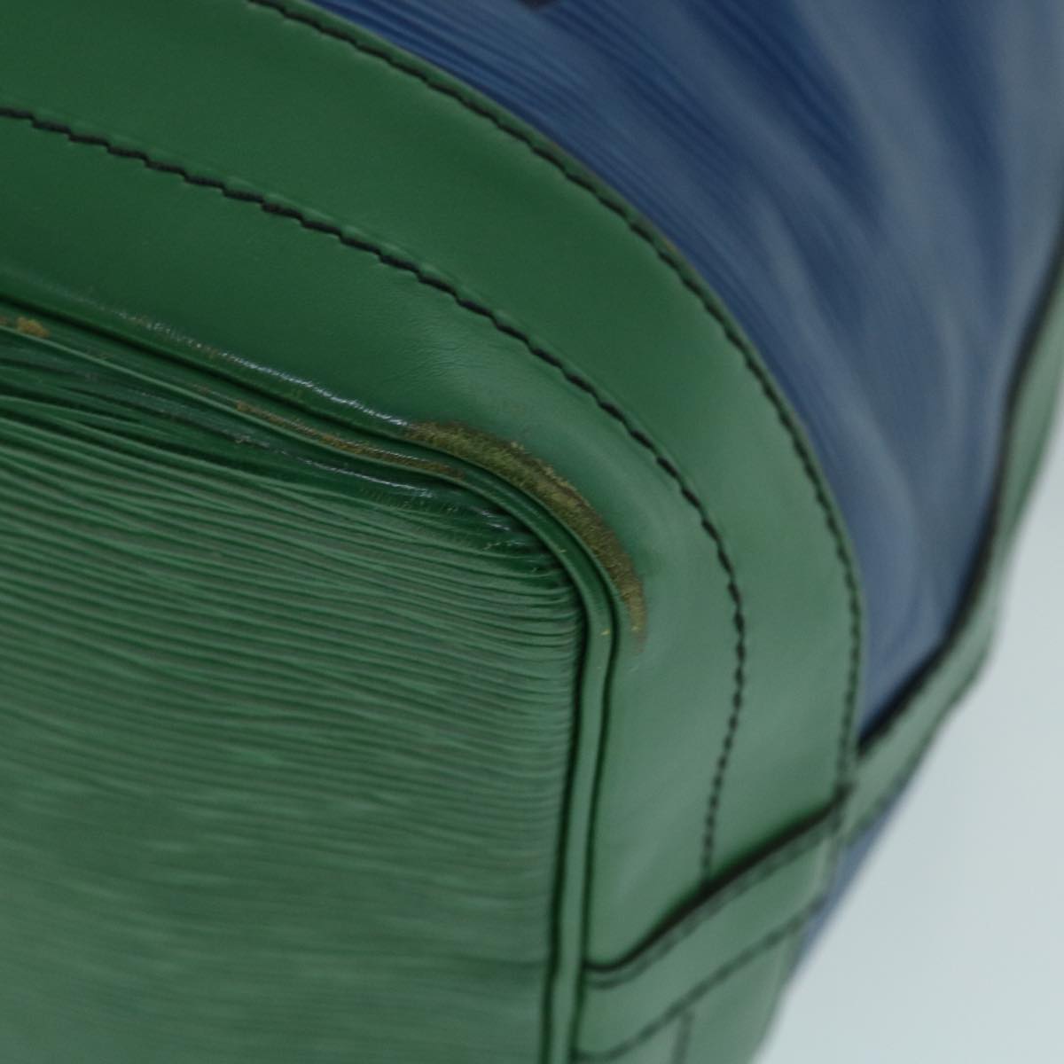 LOUIS VUITTON Epi Tricolor Noe Shoulder Bag Green Blue M44044 LV 53987