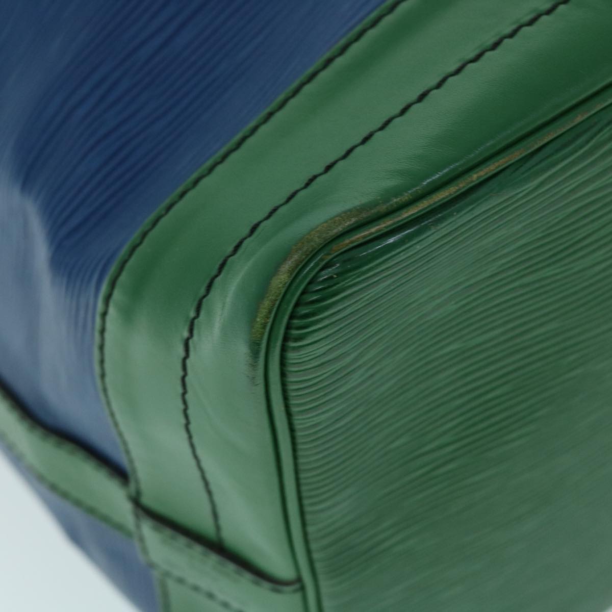 LOUIS VUITTON Epi Tricolor Noe Shoulder Bag Green Blue M44044 LV 53987