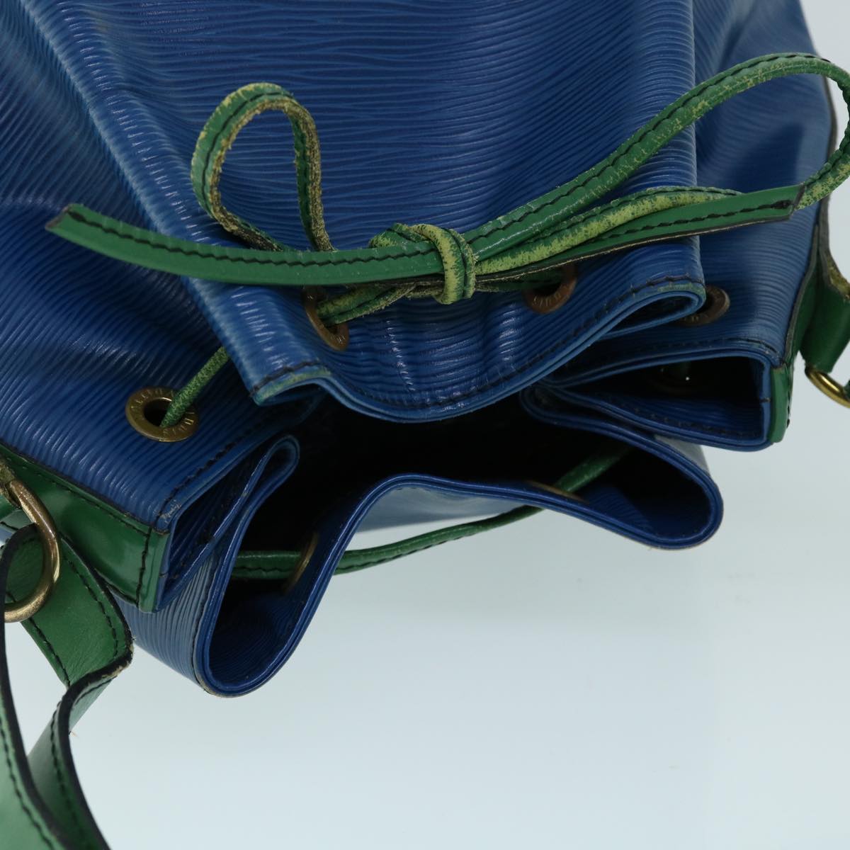 LOUIS VUITTON Epi Tricolor Noe Shoulder Bag Green Blue M44044 LV 53987
