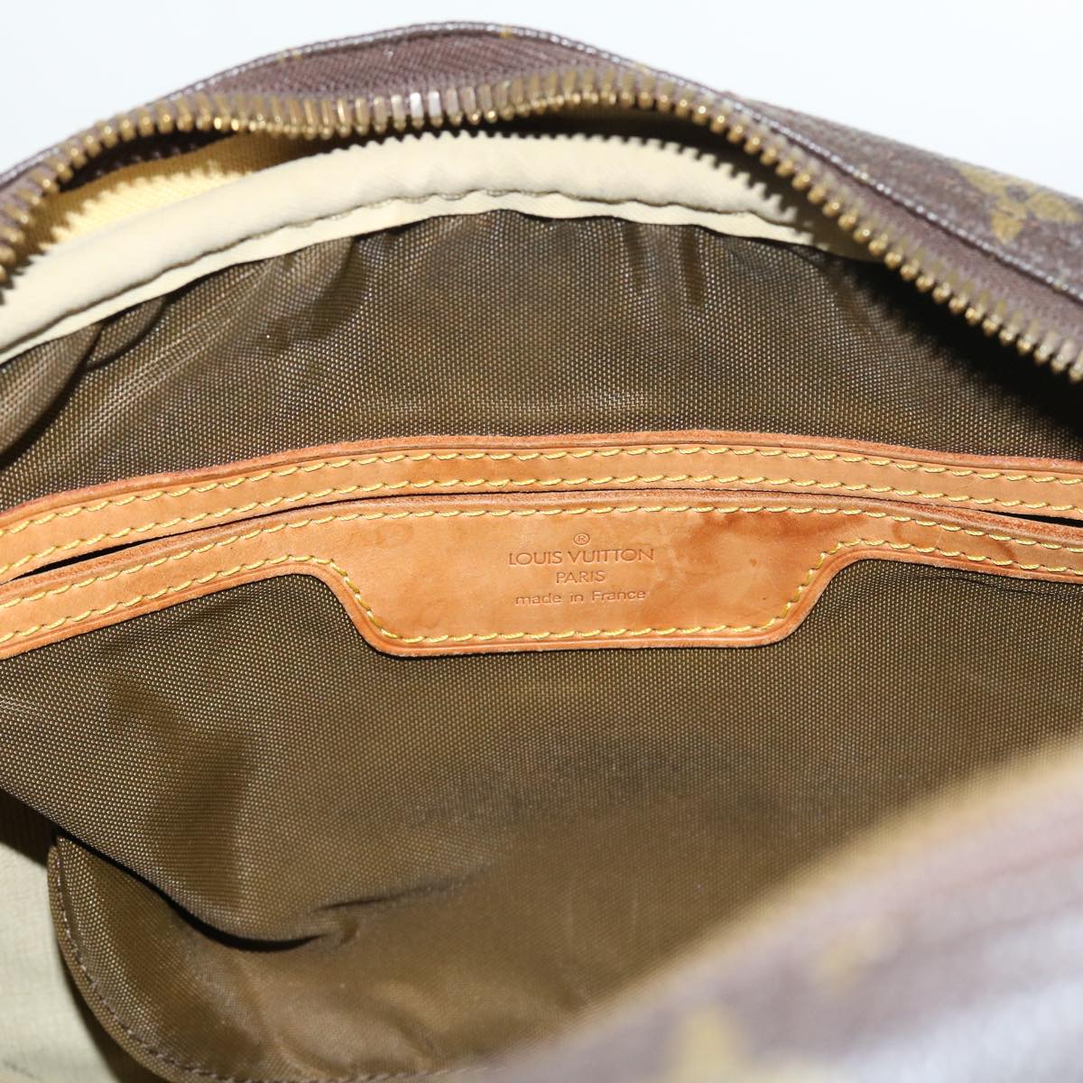 LOUIS VUITTON Monogram Evasion Boston Bag M41443 LV 53993
