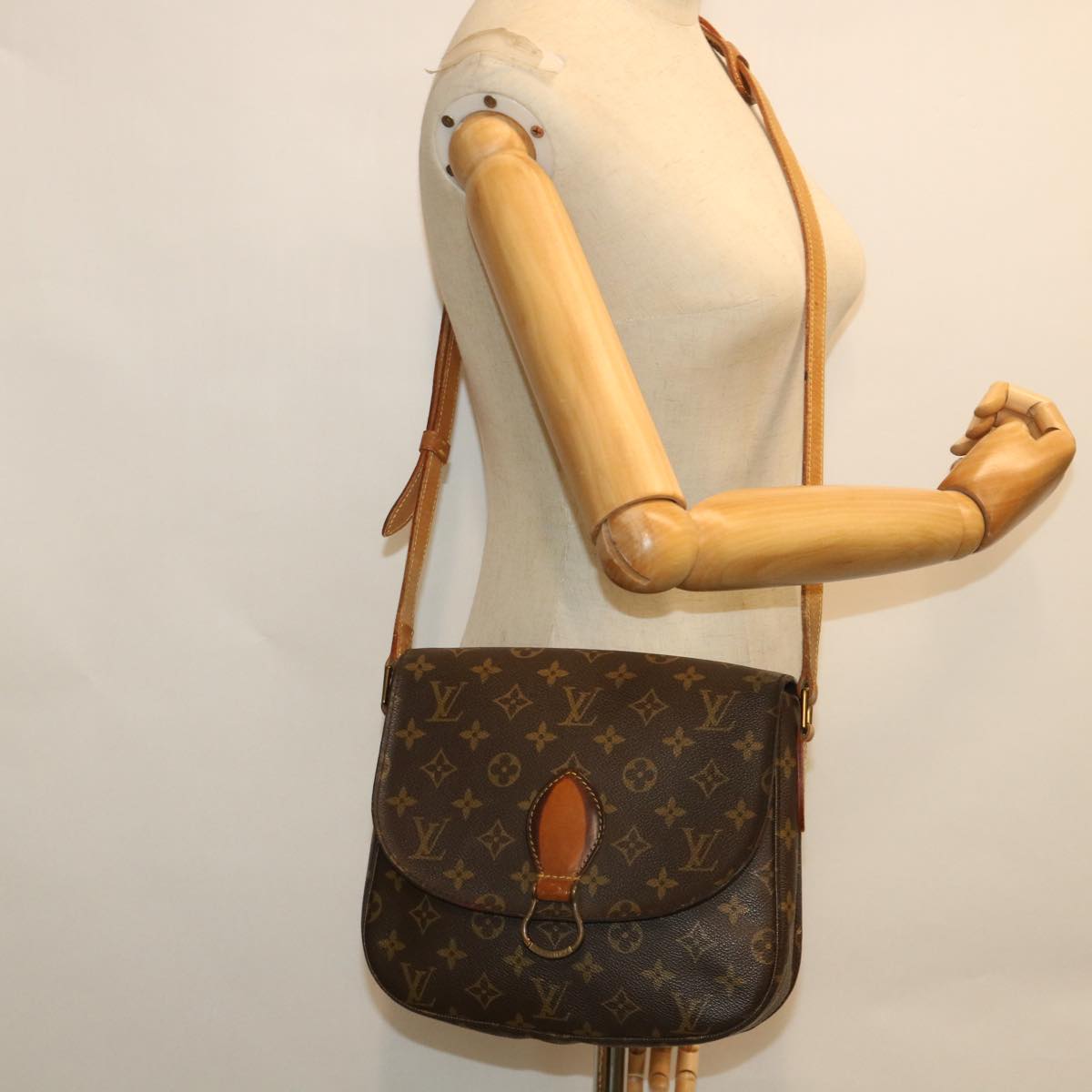 LOUIS VUITTON Monogram Saint Cloud GM Shoulder Bag M51242 LV 54230