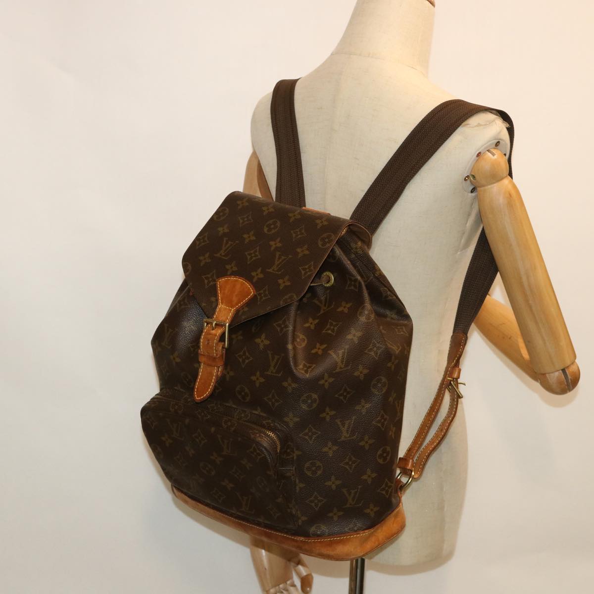 LOUIS VUITTON Monogram Montsouris GM Backpack M51135 LV 54300