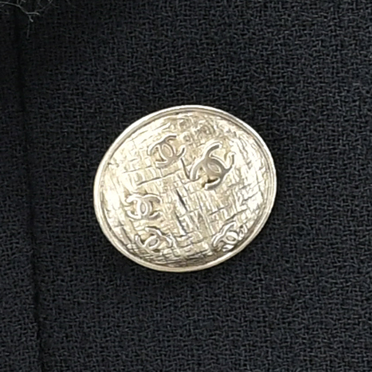Luxury Chanel Cruise 2005 emblem patch double-breasted blazer #40
