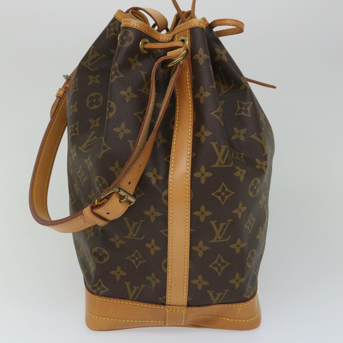 LOUIS VUITTON Monogram Noe Shoulder Bag M42224 LV 54320