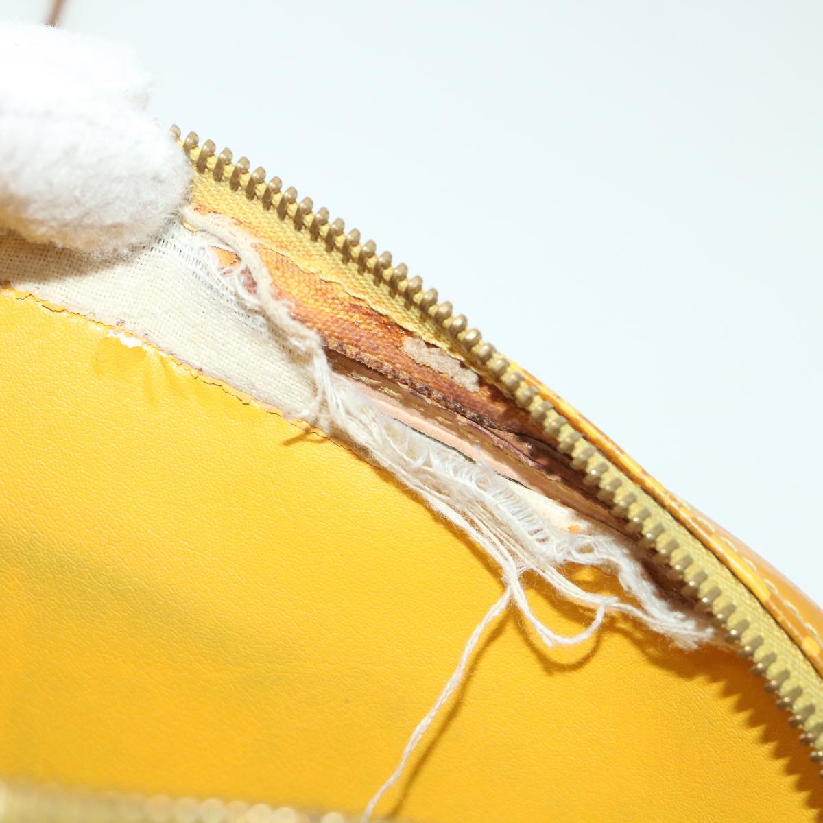 LOUIS VUITTON Monogram Vernis Christy MM Shoulder Bag Jaune M91108 LV 54528