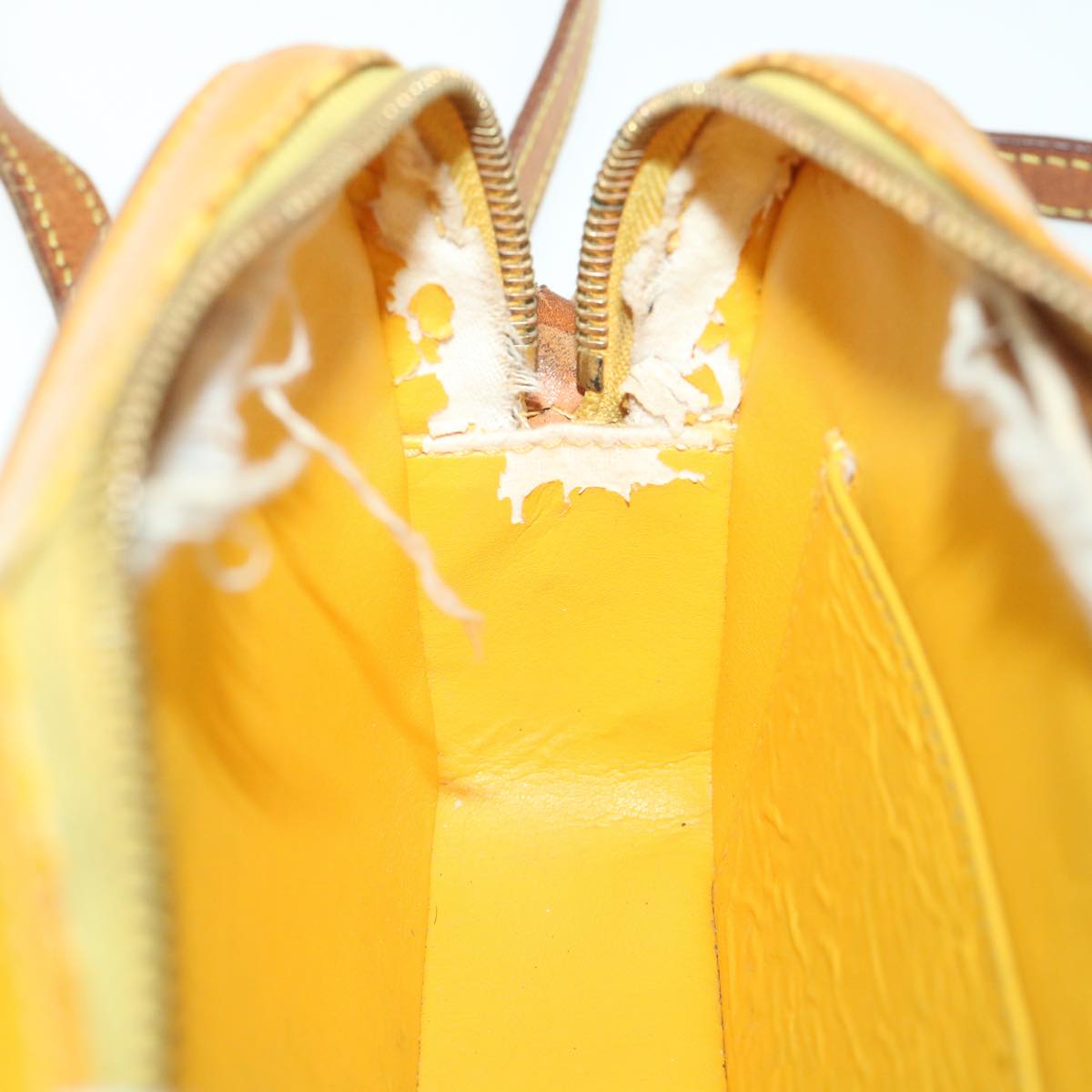 LOUIS VUITTON Monogram Vernis Christy MM Shoulder Bag Jaune M91108 LV 54528