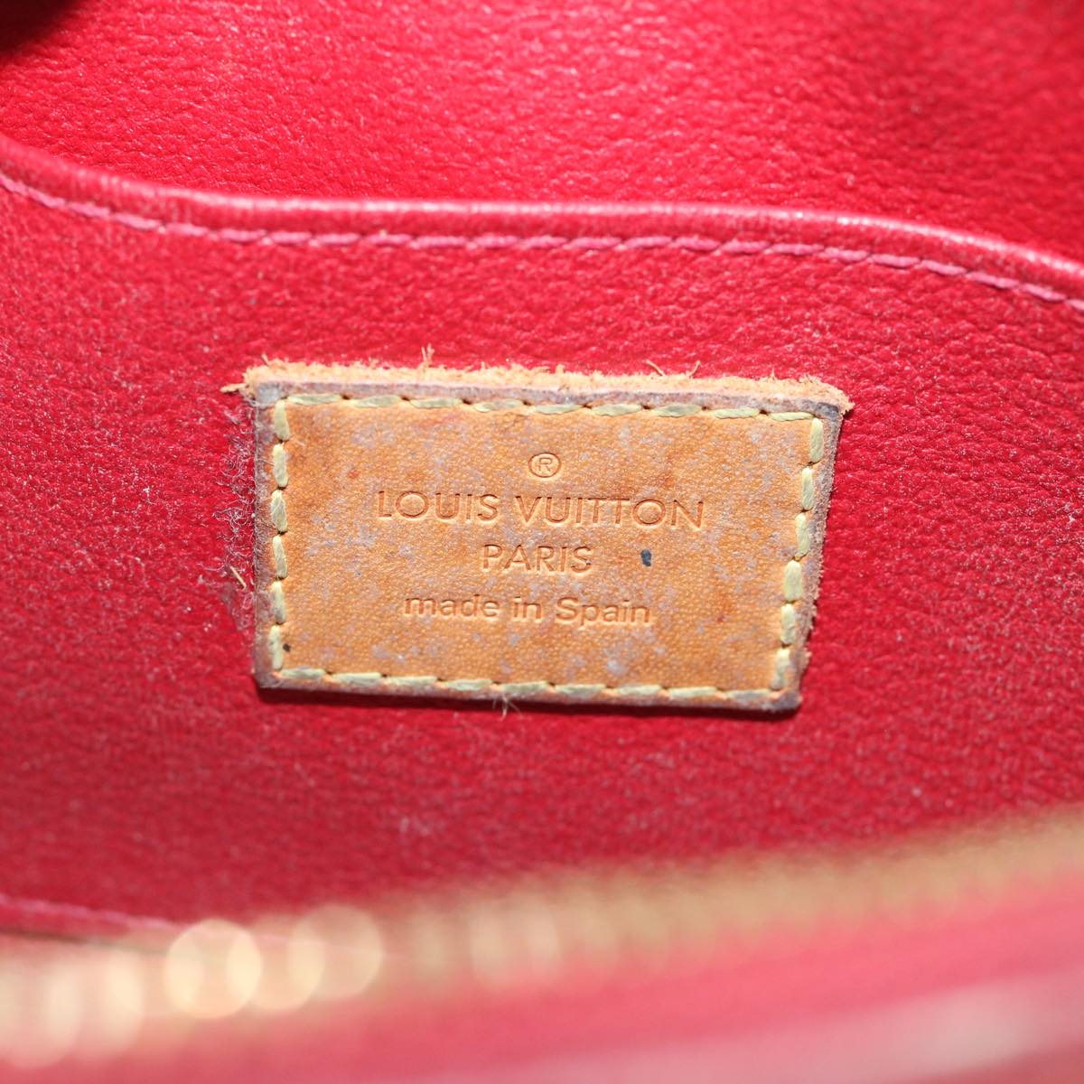 LOUIS VUITTON Vernis Rayure Pochette Cosmetic Pomme D'amour M91721 LV 54542