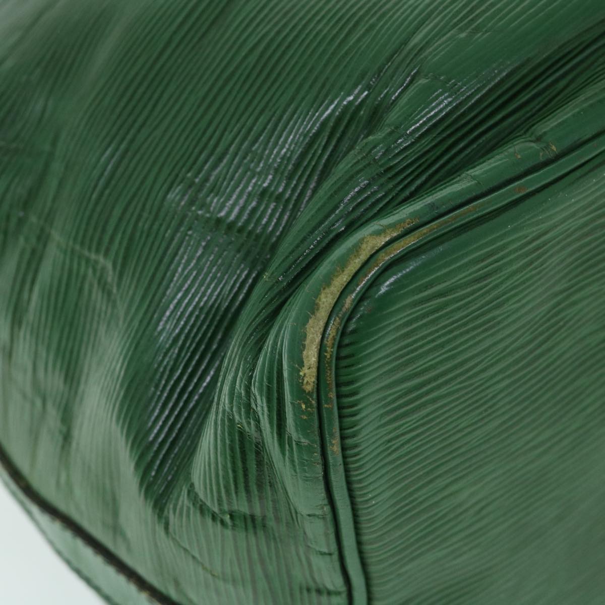 LOUIS VUITTON Epi Petit Noe Shoulder Bag Vintage Green M44104 LV 54871