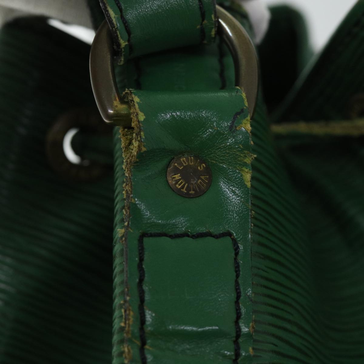 LOUIS VUITTON Epi Petit Noe Shoulder Bag Vintage Green M44104 LV 54871