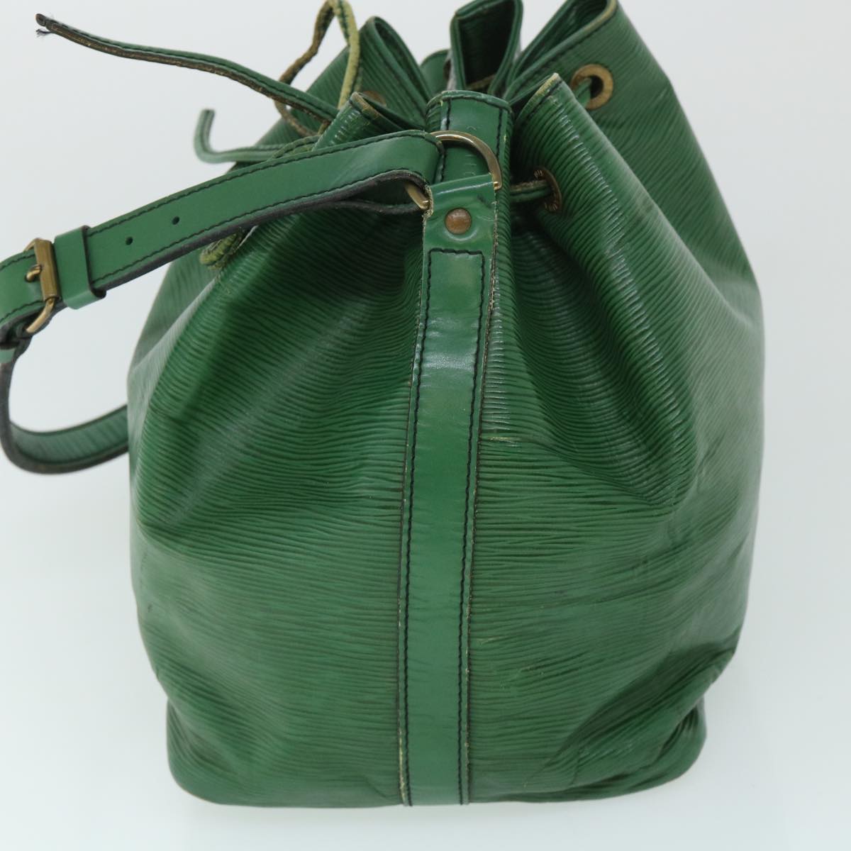 LOUIS VUITTON Epi Petit Noe Shoulder Bag Vintage Green M44104 LV 54871
