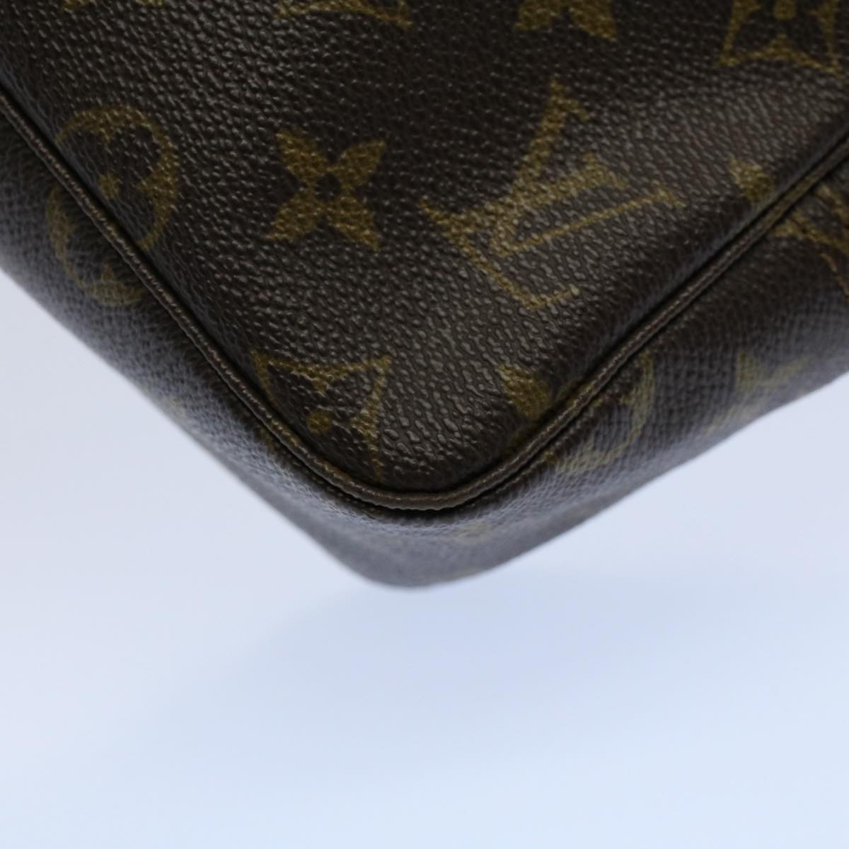 LOUIS VUITTON Monogram Trousse Toilette 28 Clutch Bag M47522 LV 54924