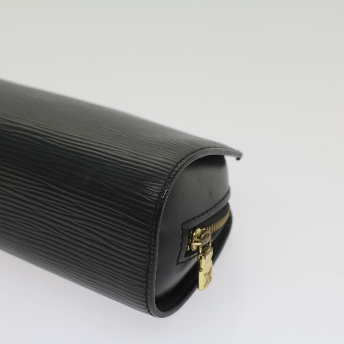 LOUIS VUITTON Epi Dauphine PM Pouch Black M48442 LV 54929