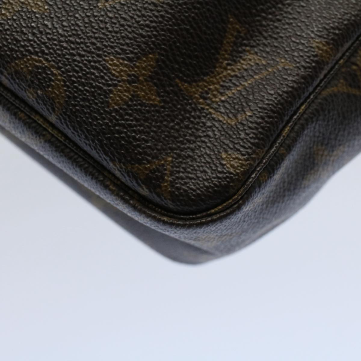 LOUIS VUITTON Monogram Trousse Toilette 28 Clutch Bag M47522 LV 54980