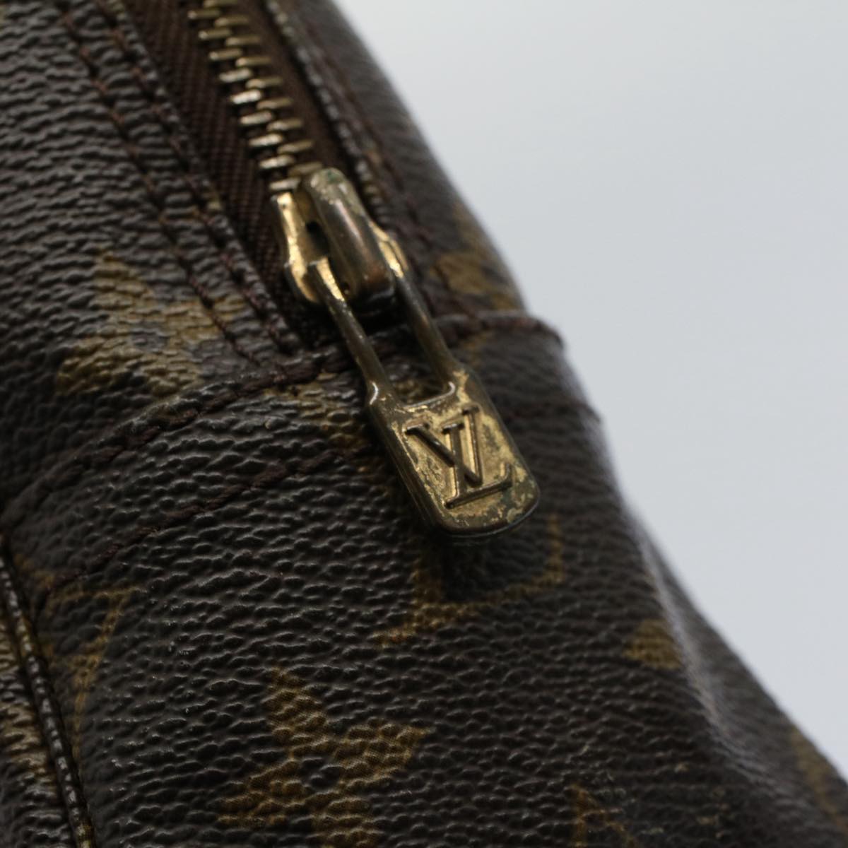 LOUIS VUITTON Monogram Trousse Toilette 28 Clutch Bag M47522 LV 54980