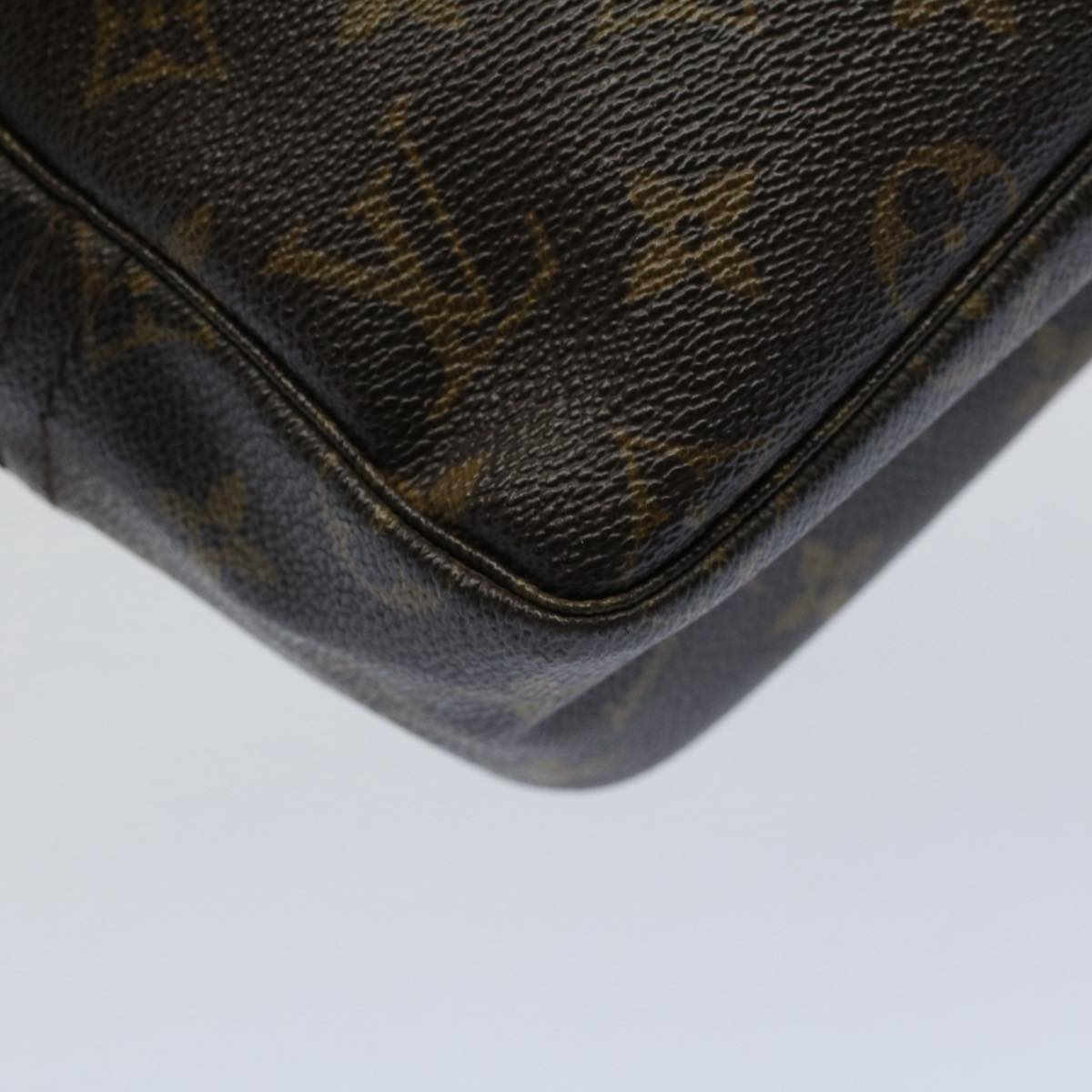 LOUIS VUITTON Monogram Trousse Toilette 28 Clutch Bag M47522 LV 54980