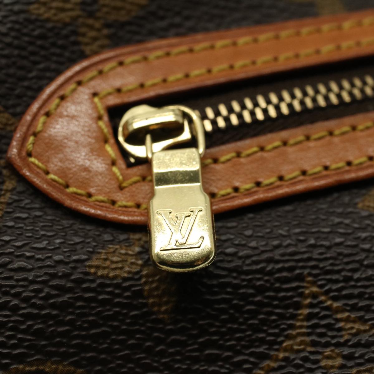 LOUIS VUITTON Monogram Marly Dragonne GM Clutch Bag M51825 LV 54981