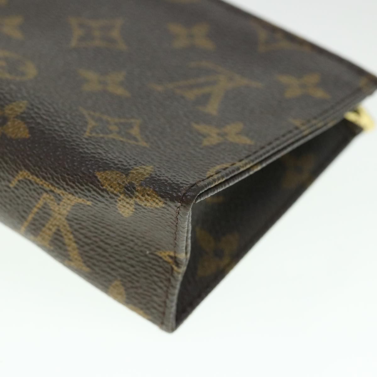 LOUIS VUITTON Monogram Poche Toilette 15 Pouch M47546 LV 55045