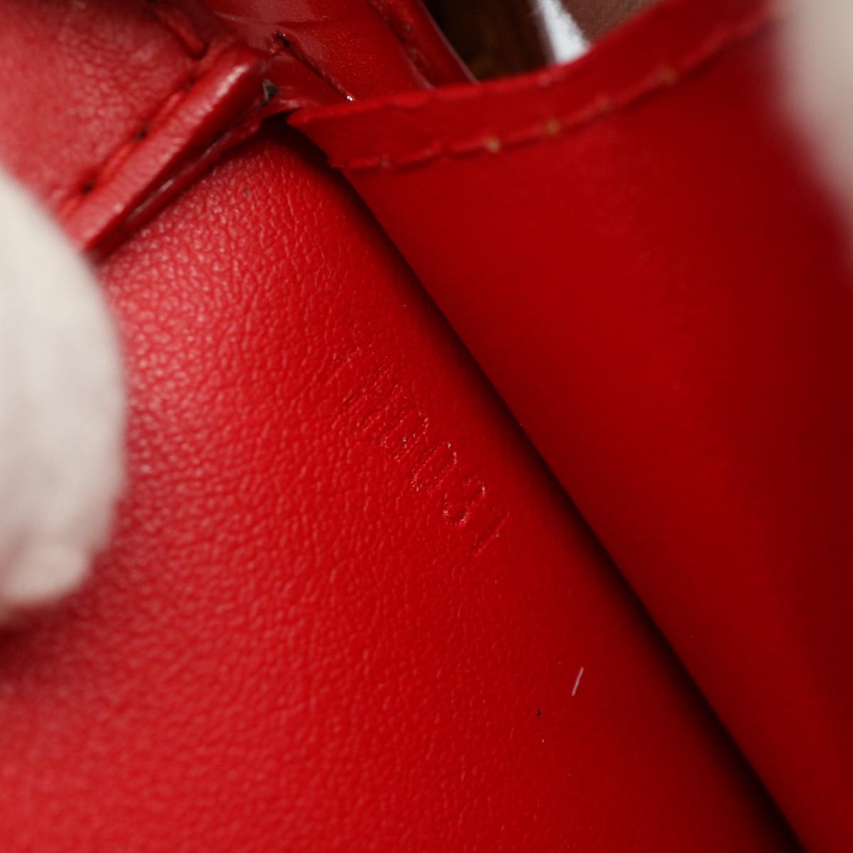 LOUIS VUITTON Monogram Vernis Motto Accessory Pouch Red M91137 LV 55050