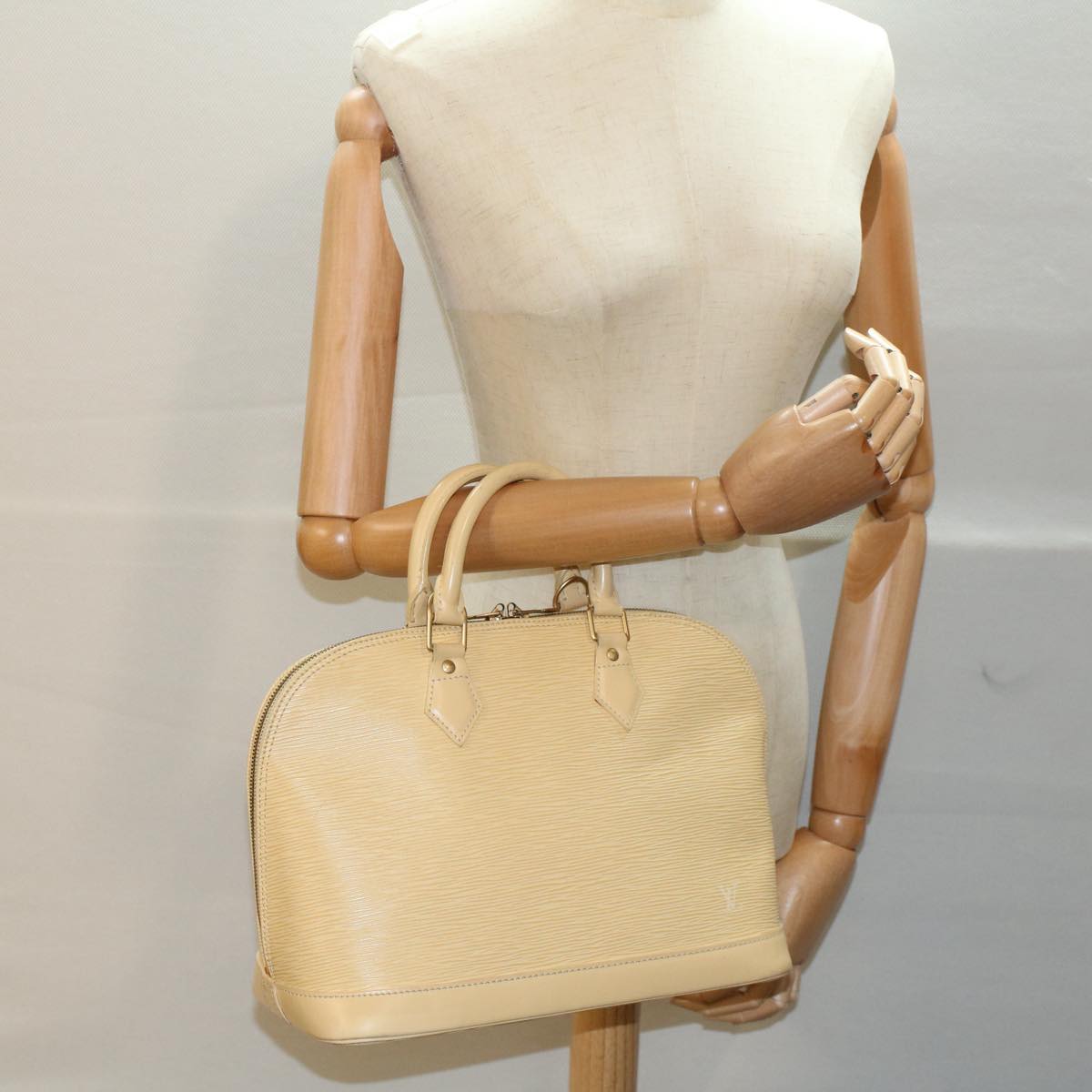 LOUIS VUITTON Epi Alma Hand Bag Cream Vanilla M5214A LV 55059