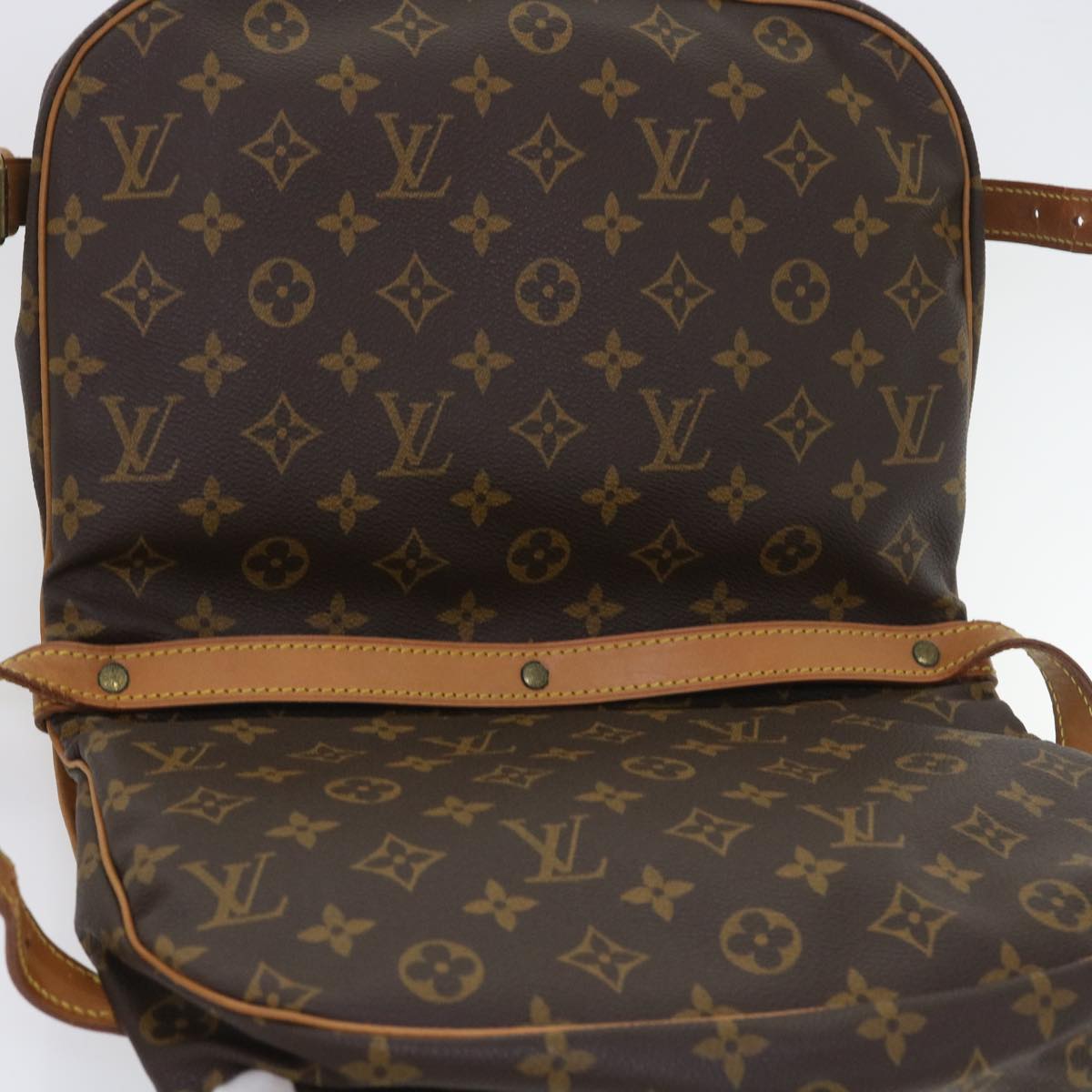 LOUIS VUITTON Monogram Saumur 30 Shoulder Bag M42256 LV 55101